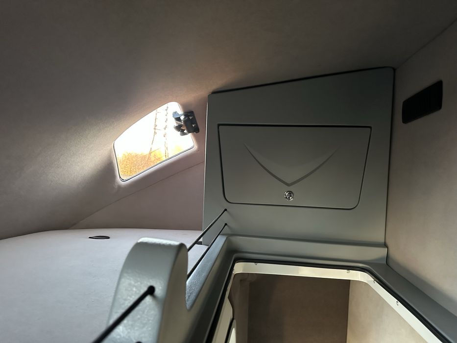 Renault Master TwinCab Гідроборт