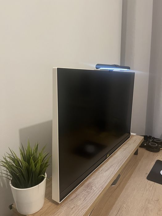 Monitor LG Smart 32SQ780S-W Ergo