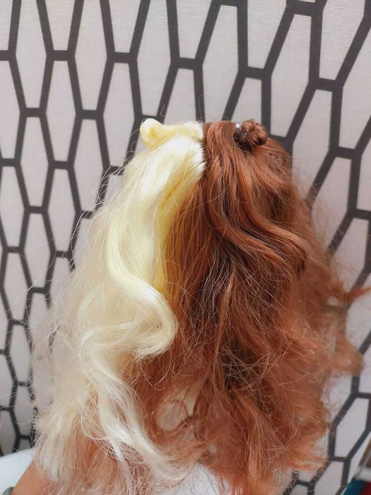 Far Out Toys лялечка Ерін 2021 рік.