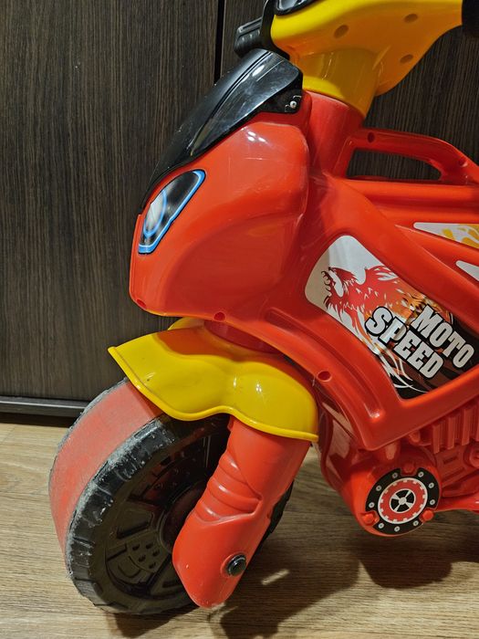 Дитячий толокар /мотоцикол