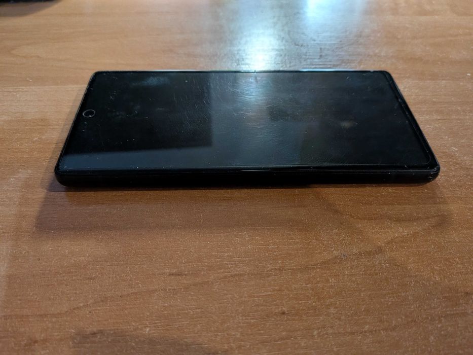 Smartfon Google Pixel 6a