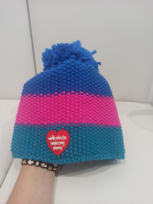 Czapka damska. .
