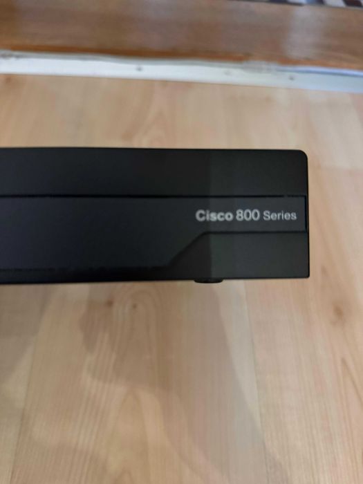 Router Cisco 891F