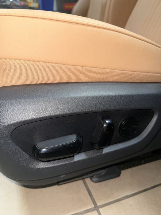 Сидіння Lexus nx 350 2022