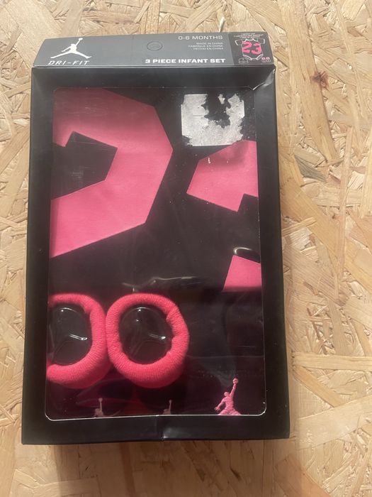 Komplecik jordan dla dziewczynki