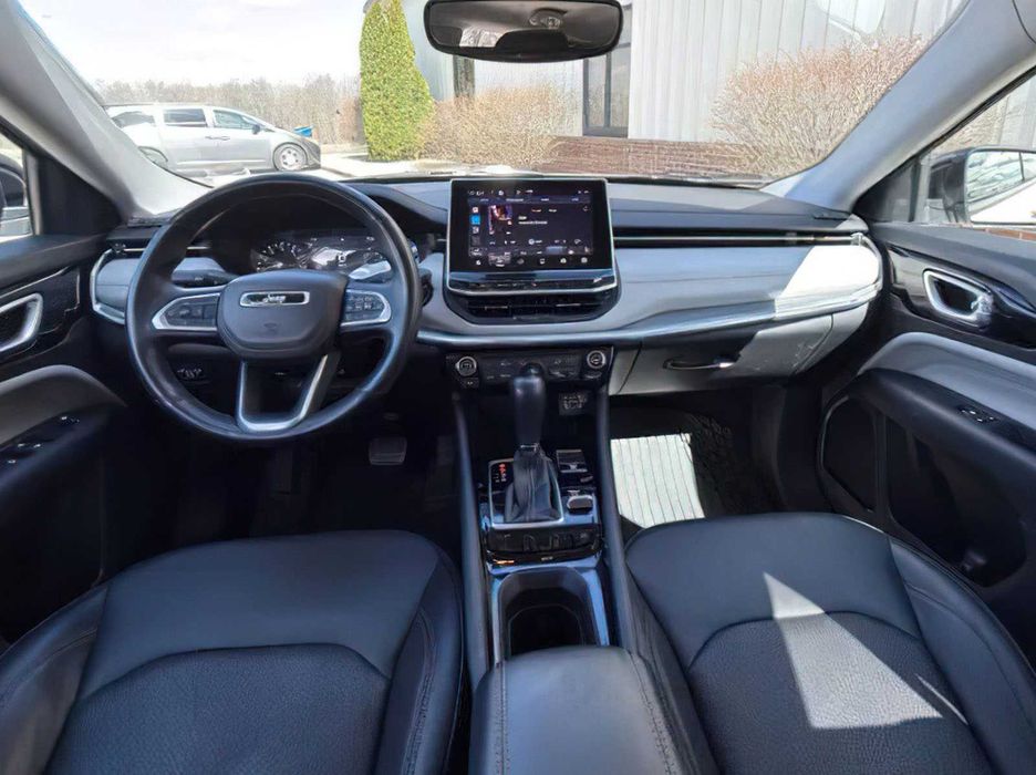 Jeep Compass Limited      2022