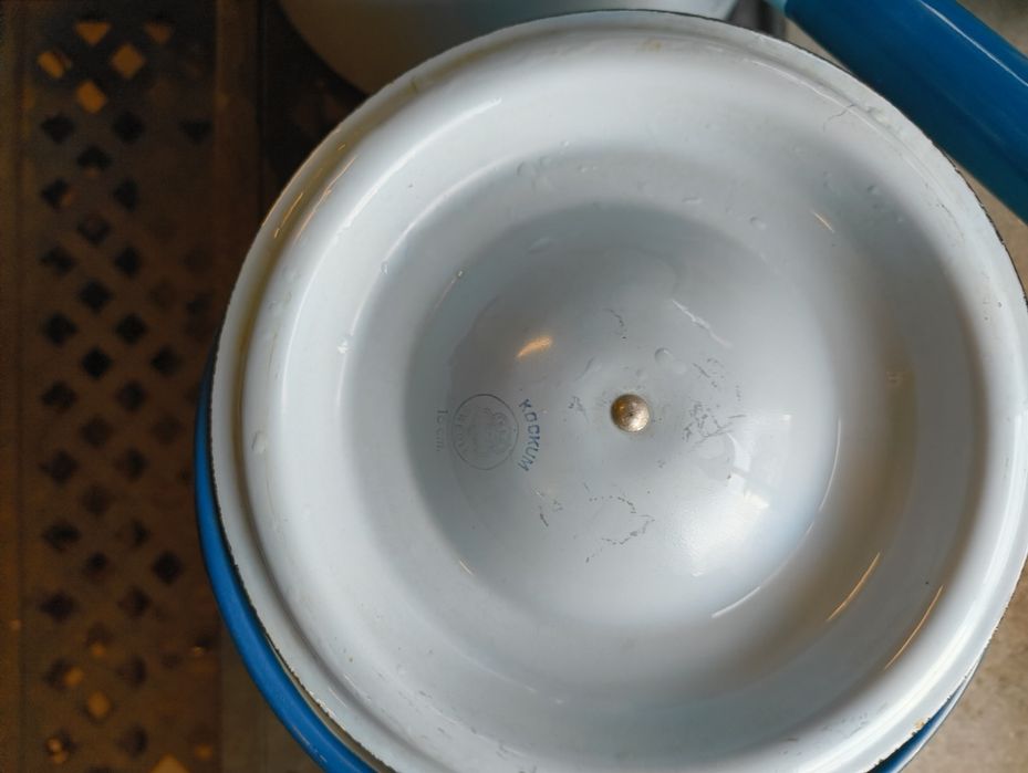 Stare garnki emaliowane