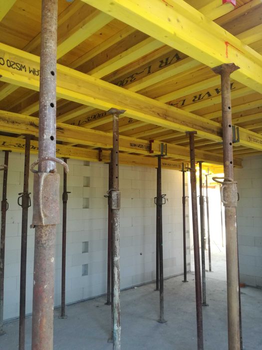 Wynajem wypożyczalnia szalunków stropowych, szalunki stropowe, stemple