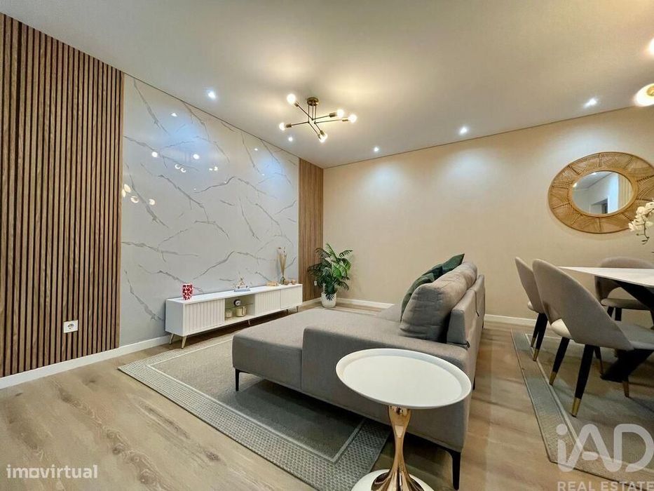 Apartamento T2 em Ramalde de 71 m2