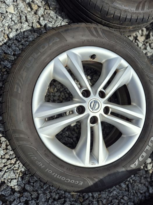 Nissan Koła letnie 215/60 R17