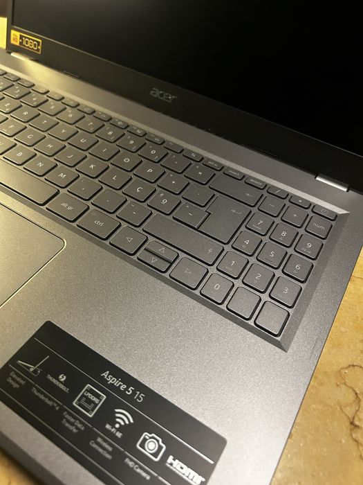 Portátil Aspire 5  (15,6” Intel Core i7 - RAM 16GB - SSD de 512GB)