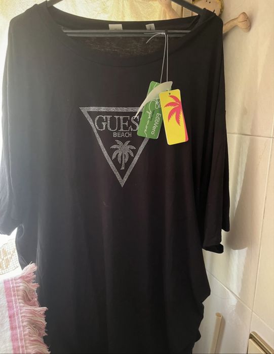 Tshirt Guess L preta com cordão de lado ( dá a xl e xxl )
