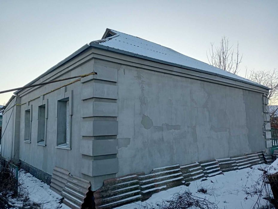 Продаж добротного будинку у центрі м. Гребінка. Державні програми.