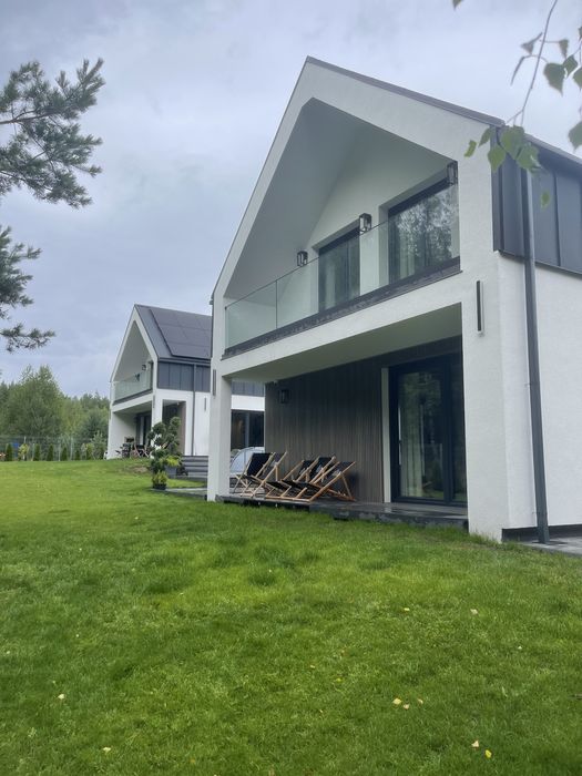 Dom z basenem na Mazurach