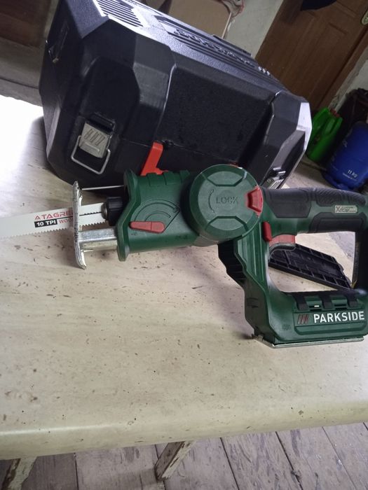 Piła szablasta 2 w 1