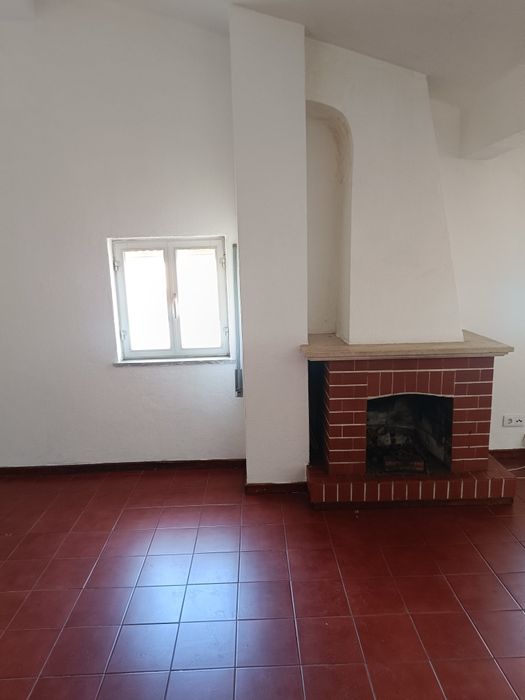 Arrenda se sótão t2