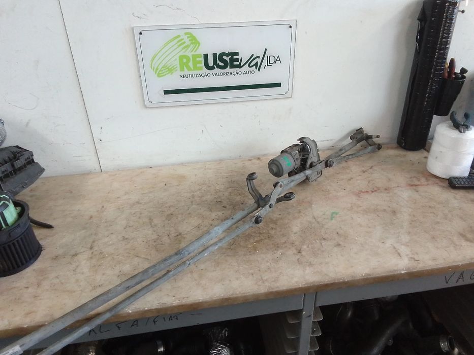 Mecanismo Limpa Vidros Frente sem Motor PEUGEOT 308 SW