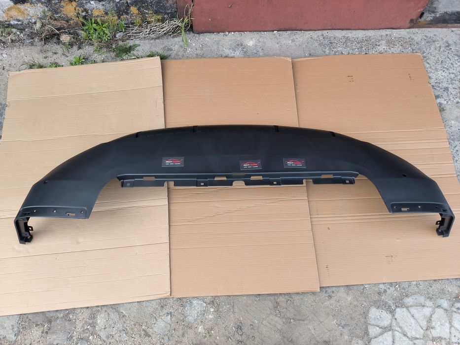 Бампер передній верх низ  jeep Cherokee 19-  68287975AB