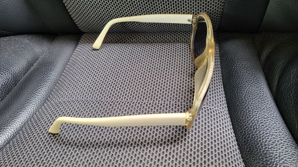 Óculos de sol Benetton