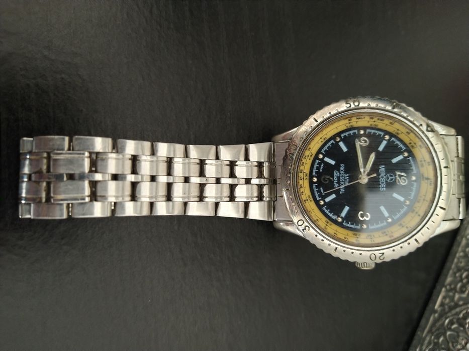 Relógio Mercedes 3ATM, Profissional Quartz 
Professional Quartz
Japan