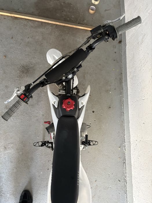 Pitbike mrf 140.