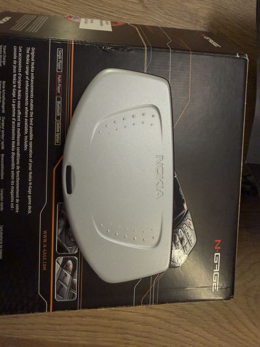 Nokia N-Gage Classic з коробкою