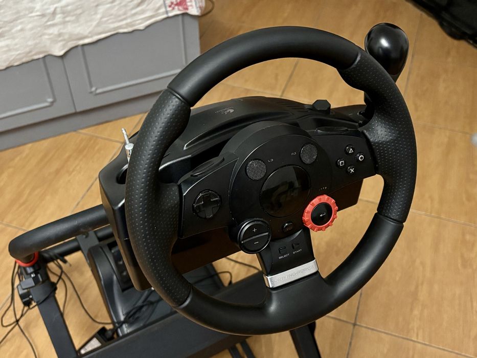 Продам ігровий руль кермо Logitech driving force gt 900!