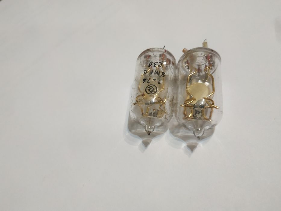 Радіодеталі.Кварцовий резонатор