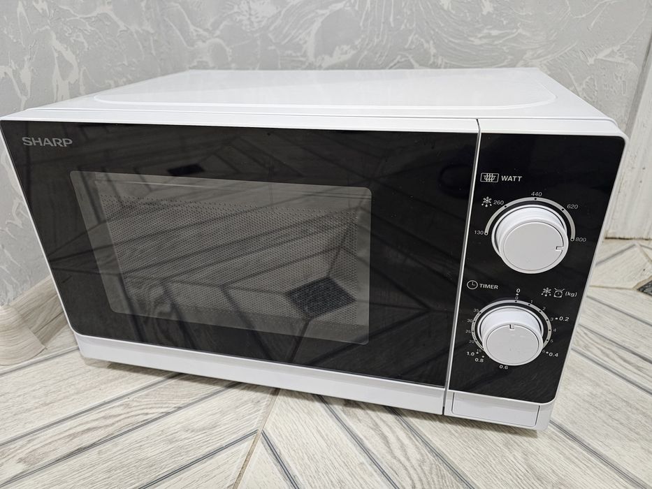 Мікрохвильова піч Sharp R200WW