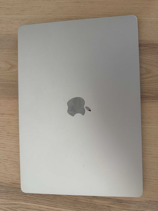 Macbook Air M3 8Gb RAM 256Gb SSD 2024 (como novo)