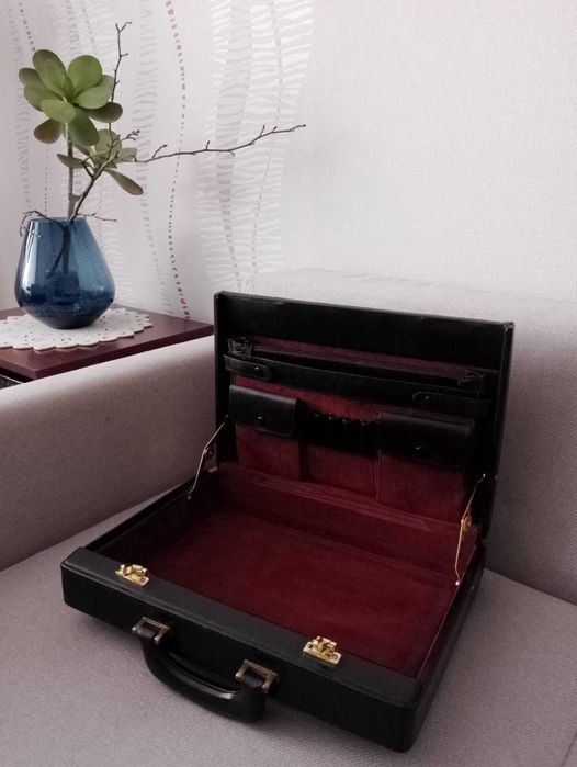 Skórzana teczka/aktówka z zamkiem szyfrowym