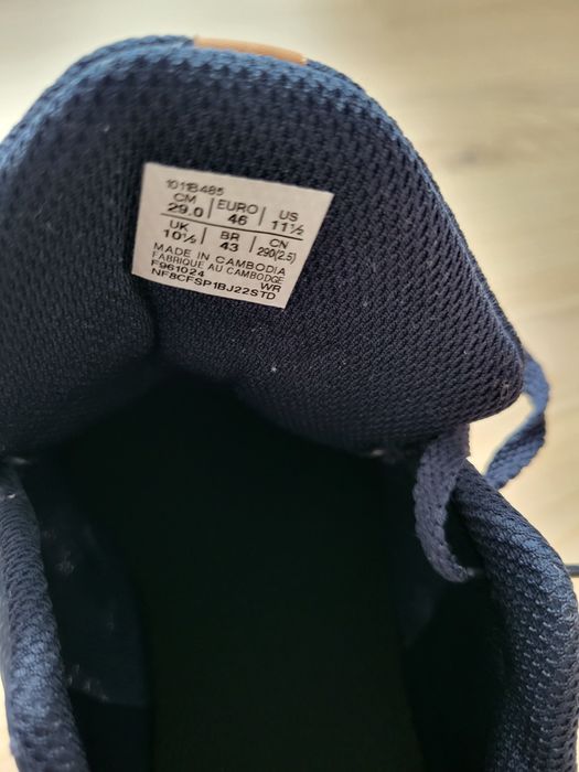 Нові кросівки Asics