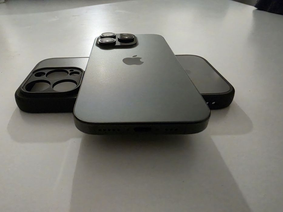 Iphone 16 pro - 128gb (igual a  novo)