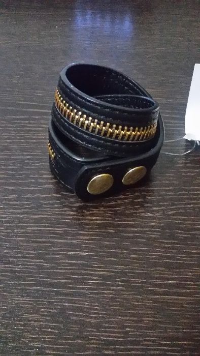 Pulseira/gargantilha em pele(portes incluídos)