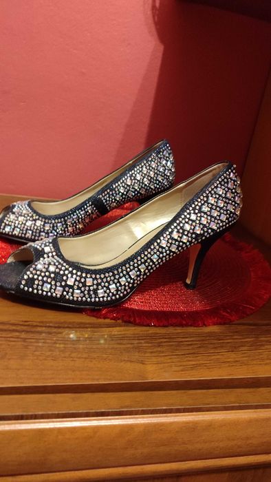 Szpilki granatowe  40 rozmiar