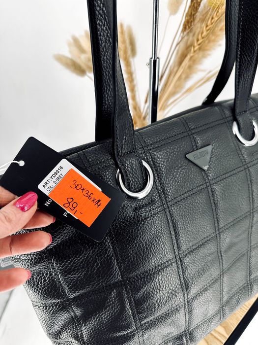 Nowa duża torebka a4 pikowana czarna shopperka