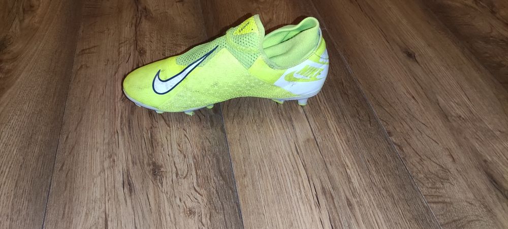 Używane korki Nike PHANTOM VSN ACADEMY DF FG roz. 39 pobranie
