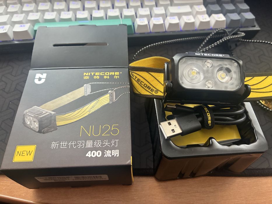 Налобний ліхтар Nitecore NU25 new, 400 lm, RED light, 650 mAh