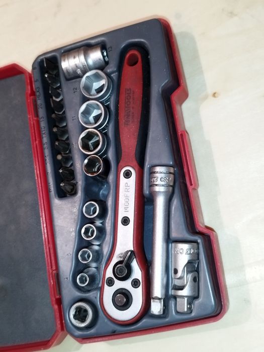 Zestaw kluczy nasadowych teng tools