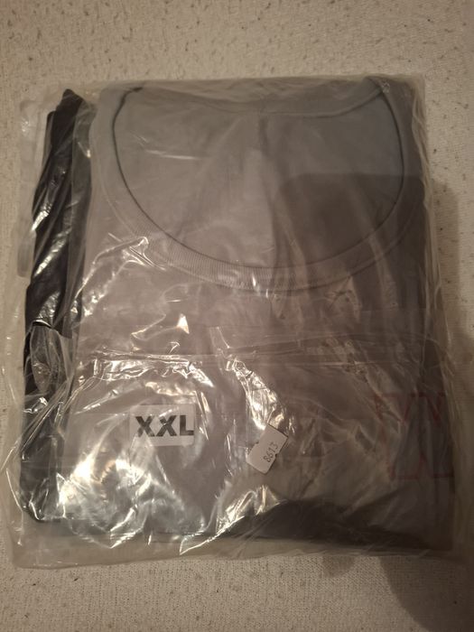 Ubranie sportowe komplet MON/WP rozmiar XXL.