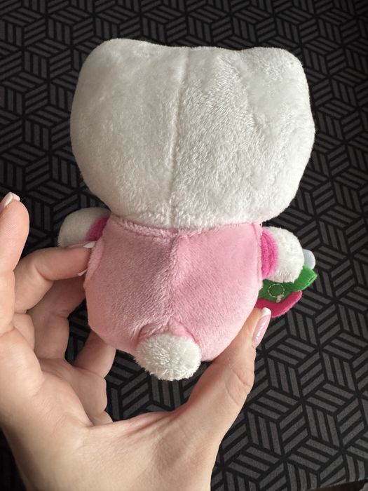 Мʼяка іграшка hello kitty