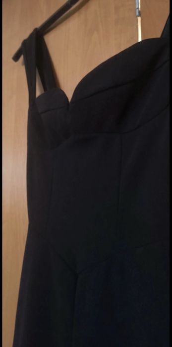Czarny kombinezon