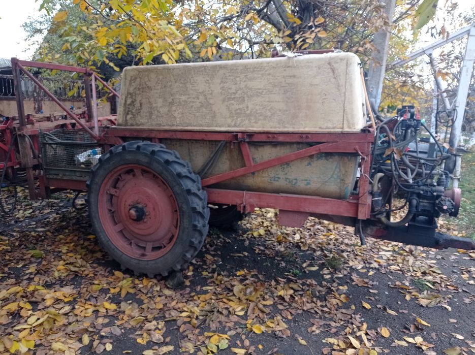 Оприскувач ОП 2000с комп'ютером