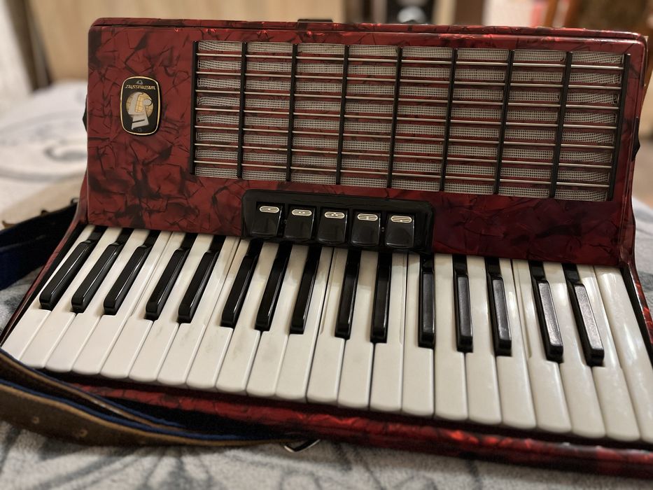 Продаю акардеон в гарному стані