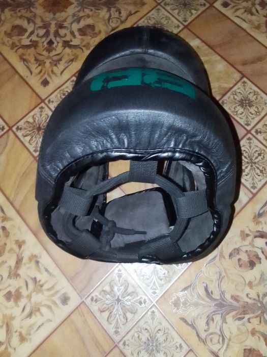 Бамперний шолом BATTLER