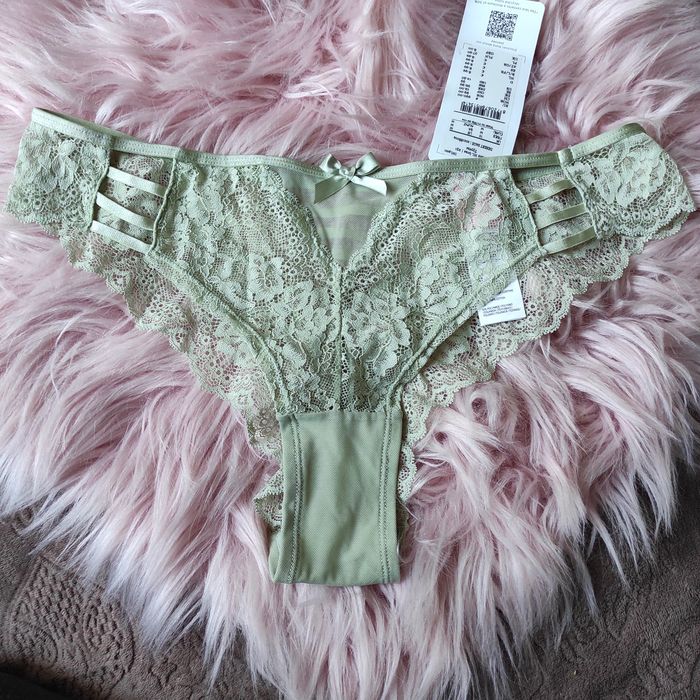 Мереживні трусики бренду Hunkemoller розмір М