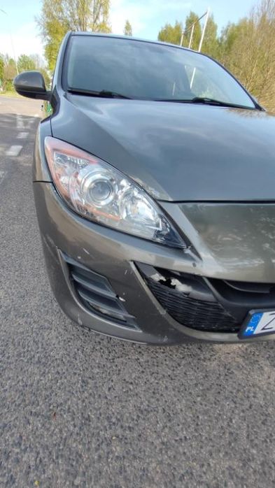MAZDA 3 hatchback