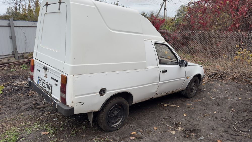 Заз таврія пікап