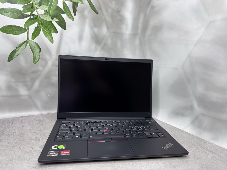 Ноутбук Lenovo ThinkPad E14 G3/Ryzen 5 5500U/8/NVMe 256 GB/14"/IPS