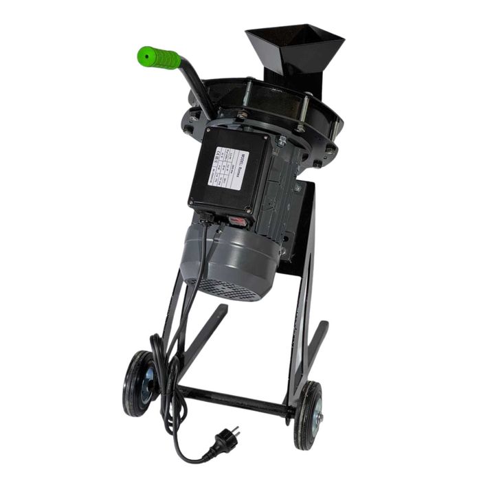 Щепоріз 3 кВт, 220В до 5 см однофазный щепорез для измельчения веток